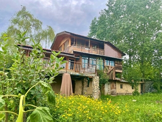 کلبه چوبی جنگلی سنتی رامسر