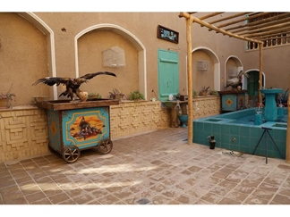 اقامتگاه بومگردی سرای کاشیان ما