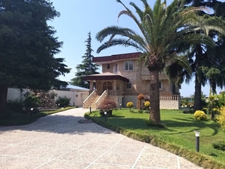 ویلا با استخر ساحلی جنب نمک آبرود