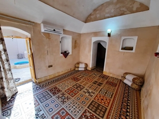 اقامتگاه بومگردی ناردون