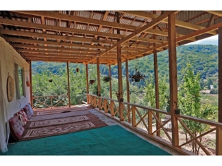 اقامتگاه بومگردی عمو پیرطاهر