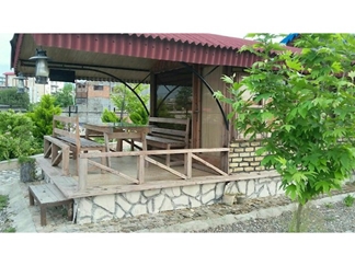 کلبه استخر دار ساحلی در نوشهر