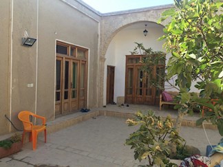 رزرو خانه سنتی در کویر ورزنه