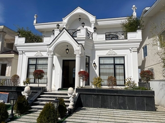 ویلا با استخر سرپوشیده نزدیک رامسر