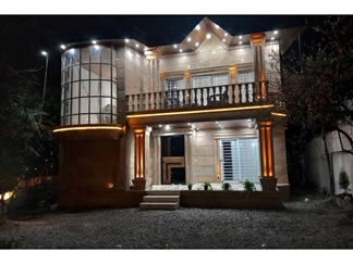 ویلا با استخر جکوزی سرپوشیده متل قو