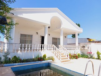 ویلا با استخر روباز نزدیک محمودآباد