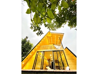 کلبه چوبی در دل جنگل سوادکوه لفور