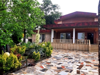 ویلا با استخر در خط هشت چالوس