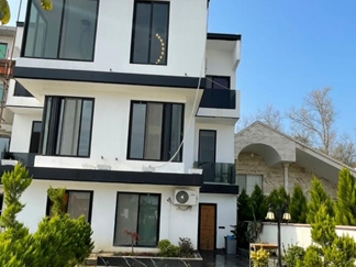 اجاره ویلا بااستخر در محموداباد