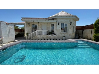 اجاره ویلا با استخر روباز زیباکنار