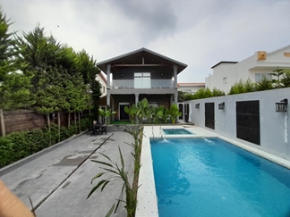 ویلا سرخرود با استخر جکوزی آبگرم