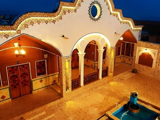 اقامتگاه بومگردی عمارت کهن ابوزیدآباد