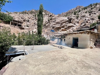 اقامتگاه بومگردی سرآقاسید کوهرنگ