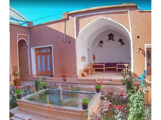 اقامتگاه سنتی صدطاقچه