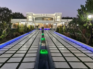 ویلا نزدیک کردان با 2 استخر آبگرم