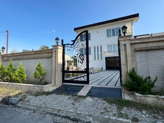 ویلا با استخر آبگرم نزدیک چالوس