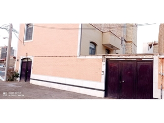 اجاره اقامتگاه با حیاط در کاشان