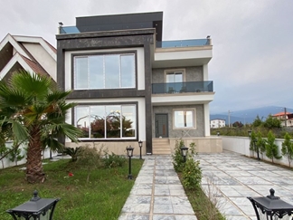 ویلا استخردار متل قو دریاگوشه