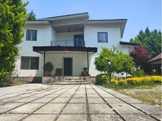 اجاره ویلا در نوشهر با ویو جنگل