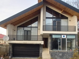 ویلا کلاردشت با استخر و جکوزی