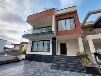 ویلا متل قو با استخر سرپوشیده