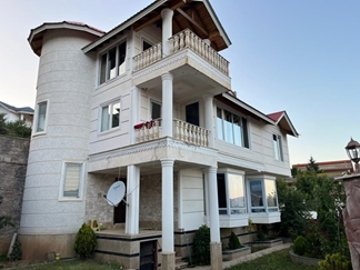 اجاره ویلا کلاردشت با استخر