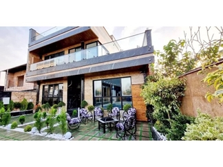 ویلا با استخر جکوزی محمودآباد