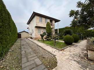 ویلا جنگلی با بیلیارد در نور عباسا