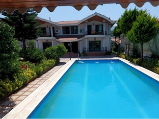 ویلا رامسر با استخر روباز آبگرم