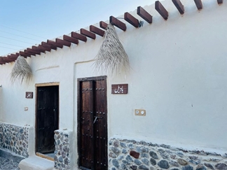 اقامتگاه بومگردی قندیل نمکدان قشم