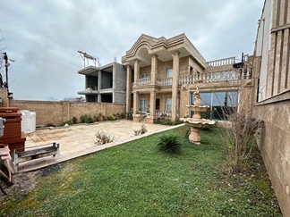 ویلا با استخر سرپوشیده سرخرود