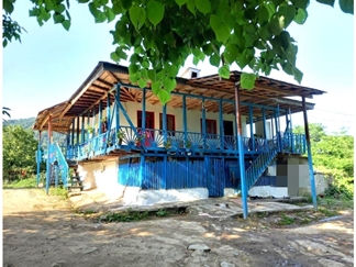 کلبه جنگلی در قلعه رودخان فومن