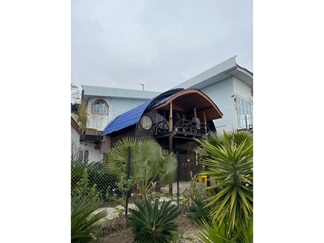 ویلا با استخر و ساحل اختصاصی