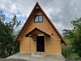 کلبه چوبی با جکوزی رامسر جواهرده