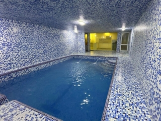 اجاره ویلا کردان با استخر سرپوشیده