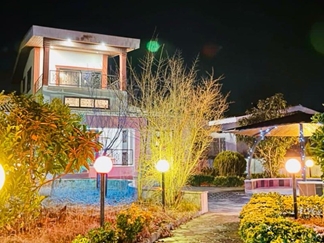 ویلا با استخر بیلیارد نزدیک متل قو