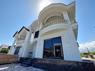 ویلا با استخر سرپوشیده متل قو