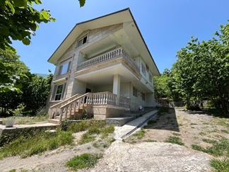 ویلا جنگلی با جکوزی دو هزار تنکابن