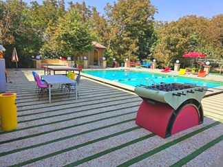 اجاره ویلا با استخر آبگرم نزدیک کردان