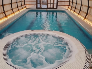 اجاره ویلا با استخر آبگرم در کردان