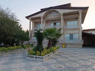 ویلا با استخر سرپوشیده متل قو