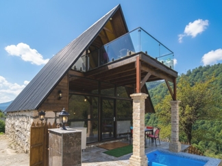 اجاره کلبه جنگلی رویان با جکوزی