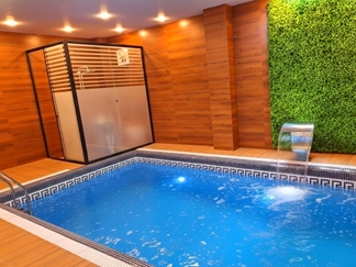 اجاره ویلا لوکس با استخر در نور