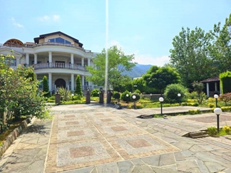 اجاره ویلا باغ استخر روباز نوشهر