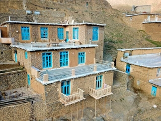 اقامتگاە بوم گردی واران