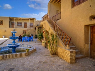 اقامتگاه بومگردی چشمه مراد