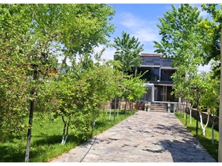 ویلا کردان با استخر آبگرم سرپوشیده