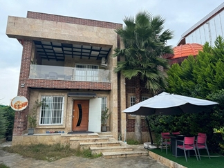 ویلا با استخر سرپوشیده نوشهر