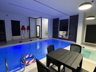 ویلا ۲ استخره لوکس تریبلکس نور