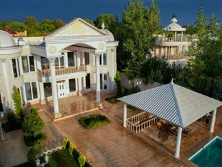 اجاره ویلای لاکچری نزدیک کردان